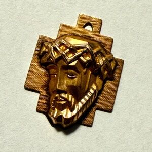 Vtg 1/20 12KGF Pendant Jesus Face wCrown of Thrones Yellow Gold Cross Easter
